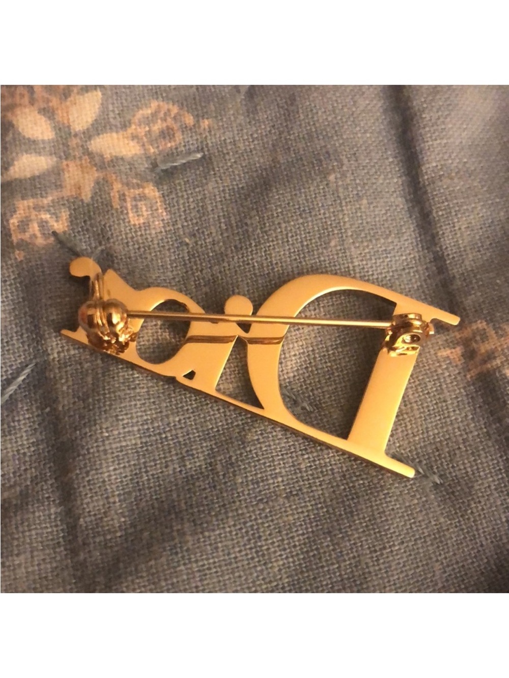 Dior Gold Logo pin - Picture 4 of 4